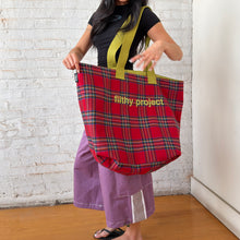 filthy® reversible tartan tote sack