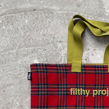 filthy® reversible tartan tote sack